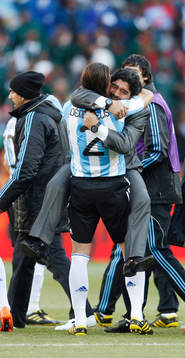  Diego Maradona, förbundskapten, Argentina, glädje, jubel.

