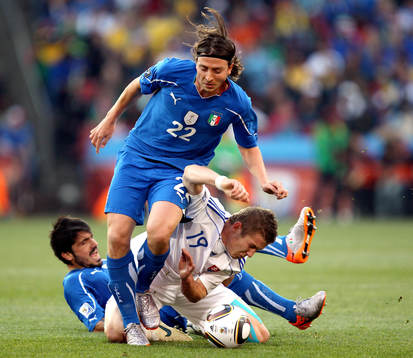  Riccardo Montolivo, Gennaro Gattuso, Italien och Juraj Kucka, Slovakien.
