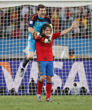  Carles Puyol och Iker Casillas, Spanien, jubel efter segern. 