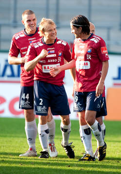  Christoffer Bengtsson, Pavel Zavadil och David Leinar, jublar efter 2-0