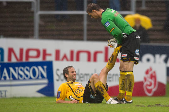 Mathias Florén, Elfsborg och målvakt Ante Covic, Elfsborg (Skada, Kramp)
