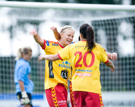  Katrin Schmidt och Madelaine Edlund, Tyresö (Jubel)