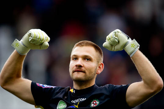  John Alvbåge, målvakt, Örebro jubel.