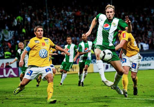 Dennis Östlund, Jönköping, och Tobias Holmqvist, Hammarby.