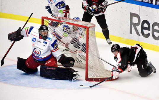 Roger Olsson, Malmö försöker men Jens Holmström,