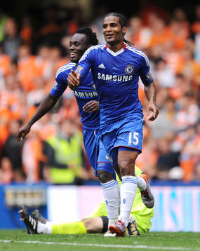  Michael Essien och Florent Malouda, glädje, jubel efter fjärde målet för Chelsea.
