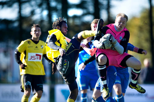  Guyguy Lema, Hässleholm, hög spark.