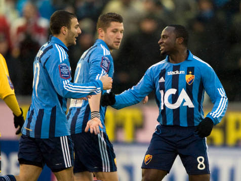  Sharbel Touma, Joona Toivio och Prince Ikpe Ekong, Djurgården, jubel efter 1-0.