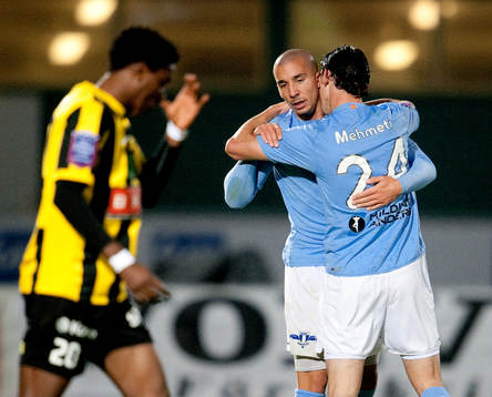  Guillermo Molins, Malmö, gör 0-2, jubel Agon Mehmeti, Dominic Chatto, Häcken