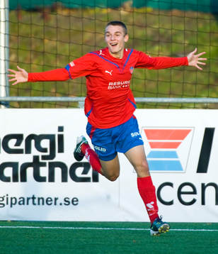  Erik Kronholm, Helsingborg, jubel efter 0-1.