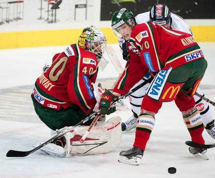 Johan Holmqvist, målvakt, Johan Klingberg,  Frölunda