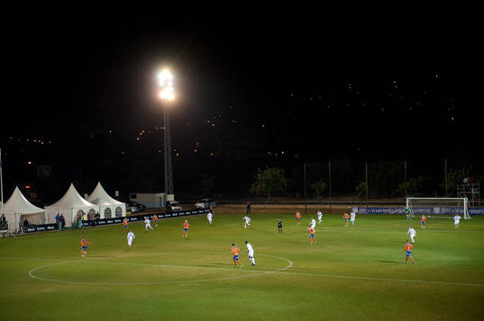  La manga sports club, IEC