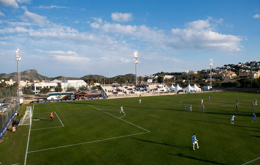  La manga sports club, IEC