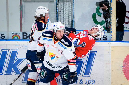 Mika Hannula, Djurgården knockar Linus Videll, Södertälje