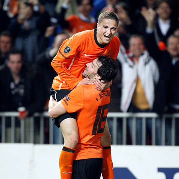  Ruud van Nistelrooy, Holland jubel med Ibrahim Afellay efter 3-2.