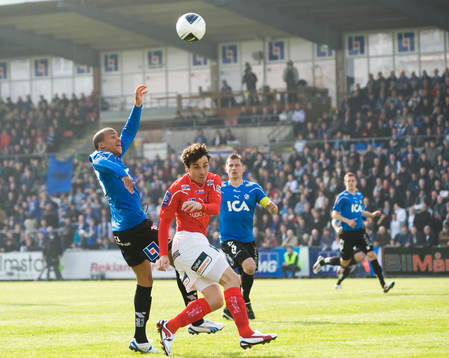  Kulan i luften, Daniel Mendess, Kalmar och Marcus Olsson, Halmstad