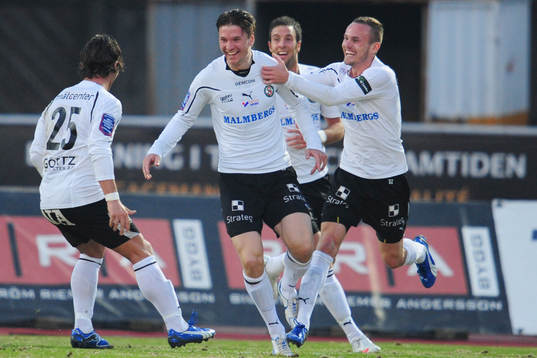  Markus Astvald, Örebro, gör 1-2. Jubel.
