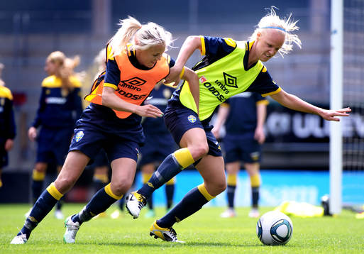 Josefin Öqvist, Caroline Seger