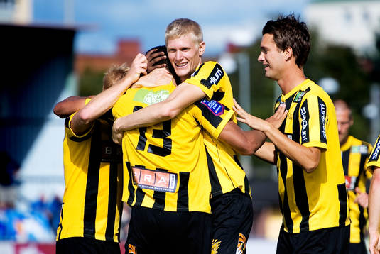  Tom Söderberg, Häcken, jubel efter 2-0 av Mathias Ranégie, Häcken.