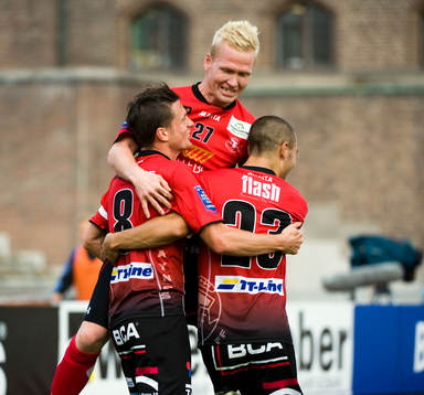  Kristian Haynes, Mattias Adelstam och Erdin Demir, Trelleborg, jubel efter 3-3.