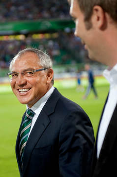  Felix Magath, tränare, Wolfsburg.
