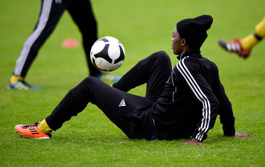  Sandile Hadebe.