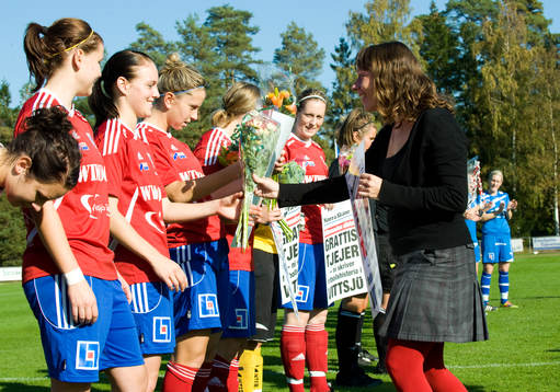 Bla gjennom flere bilder av Fotboll, Dam, Division 1 Södra, Vittsjö - Kalmar