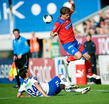 Erlend Hanstveit, Helsingborg hoppar över Martin Smedberg