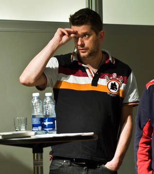  Marcus Birro, poet, författare, krönikör, debattör och fotbollsfan.