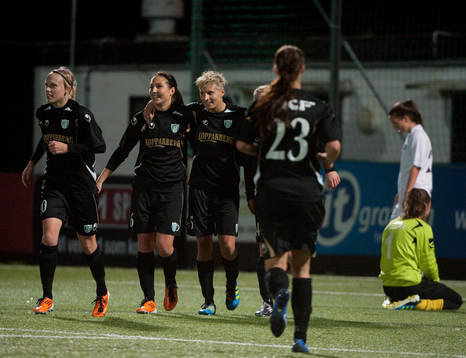  Anna Ahlstrand, Göteborg, gör 2-0, jubel Linnea Liljegärd, Lisa Ek