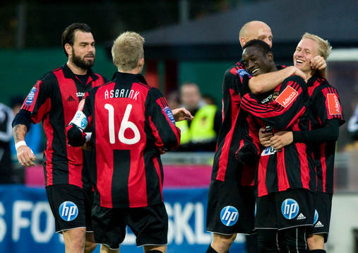  Måljubel efter 2-0 av Saihou Jagne, Brommapojkarna. Jubel, glädje.