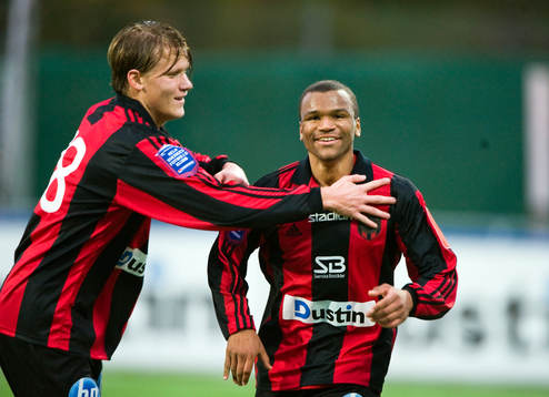  Victor Söderström och Serge-Junior Martinsson Ngouali, Brommapojkarna, jubel efter 3-1.