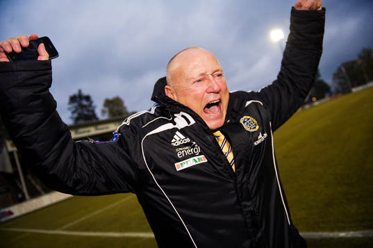  Sören Åkeby, tränare, Sundsvall, jubel. Sundsvall klara för Allsvenskan, jubel, glädje.