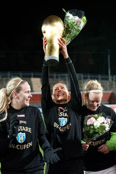  Jane Törnqvist, Kopparbergs/Göteborg, jubel, glädje. Pokal.