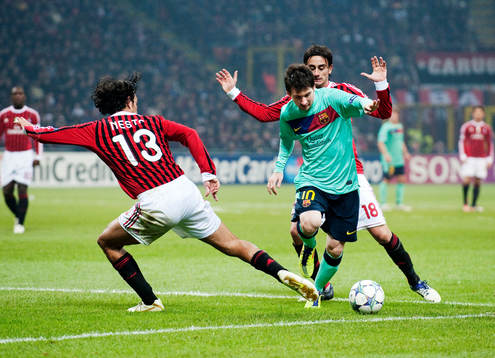 Alessandro Nesta och Alberto Aquilani, AC Milan, försvarar