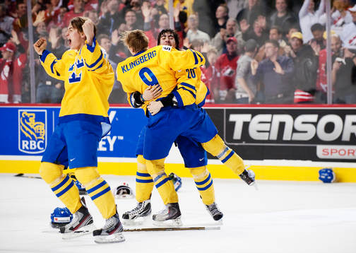 Johan Sundström, John Klingberg och Mika Zibanejad,