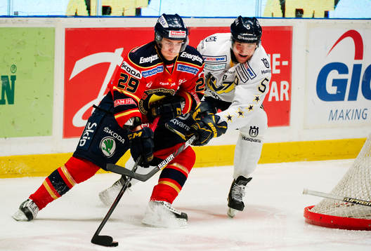 Patrick Cehlin, Djurgården, och Mikko Luoma, HV71