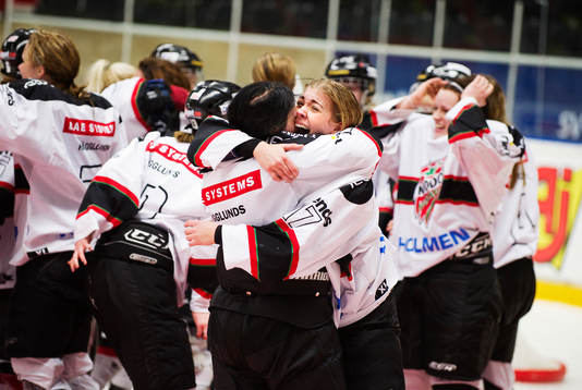 Modo vann SM-finalen med 0-1. Lagkaptenen Erika Grahm