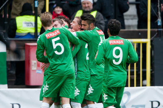 Jubel i Hammarby efter 1-0 av Christophe Lallet