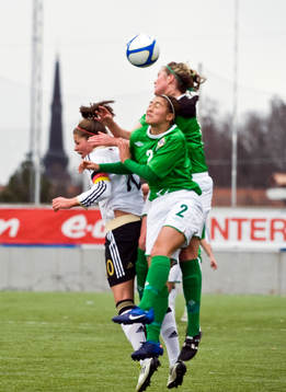  Melanie Leupolz, Tyskland och Alex Hurst, Nordirland.