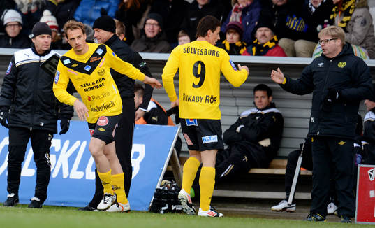 Pär Ericsson byts in istället för Erton Fejzullahu av