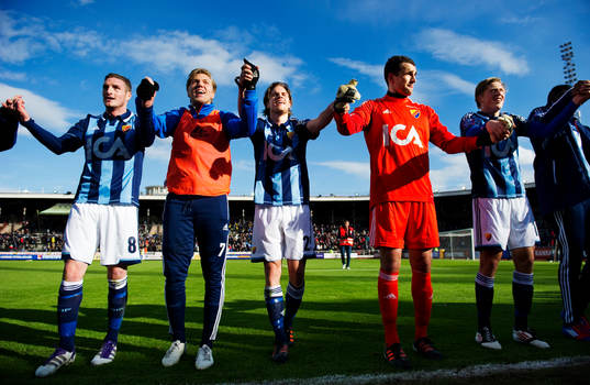 Djurgården-spelarna jublar