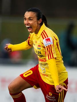  Marta, Tyresö, jubel efter sitt 5-0-mål.