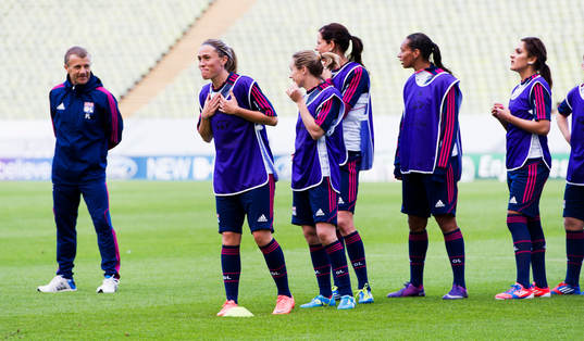 Patrice Lair, tränare, Camile Abily, Olympique Lyonnais