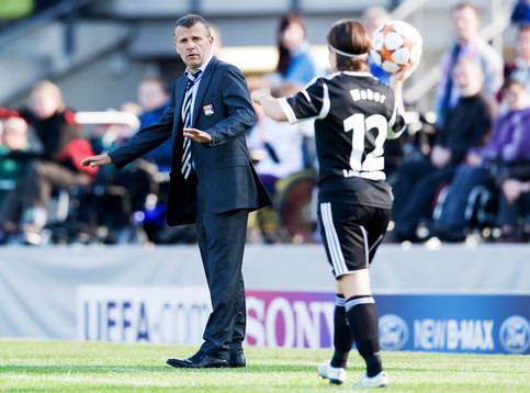 Patrice Lair, tränare Olympique Lyonnais