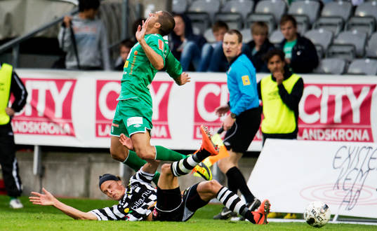  Fredrik Liverstam, Landskrona, kapar Bruno Santos da Silva, Ljungskile.
