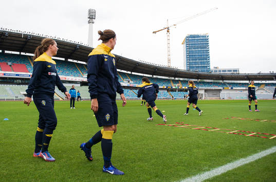  Uppvärmning, Johanna Almgren, Lina Nilsson, Sverige.