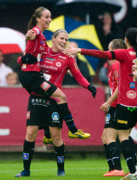 2-1 Katrin Omarsdottir, Kristianstad, jubel med Kosovare