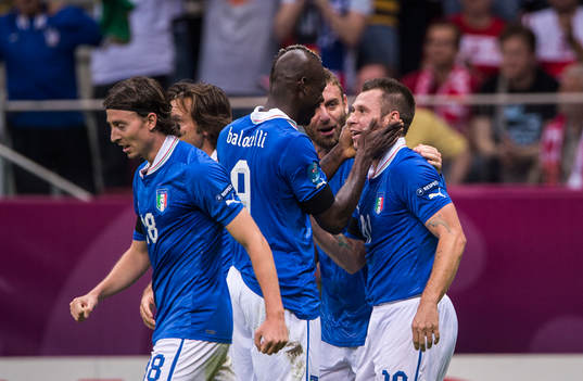  Mario Balotelli, Italien och Antonio Cassano, jubel, glädje.