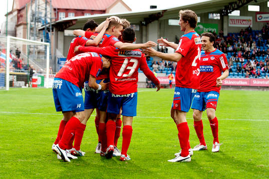  Helsingborgs jubel efter att Alfred Finnbogason, gjort 4-1.